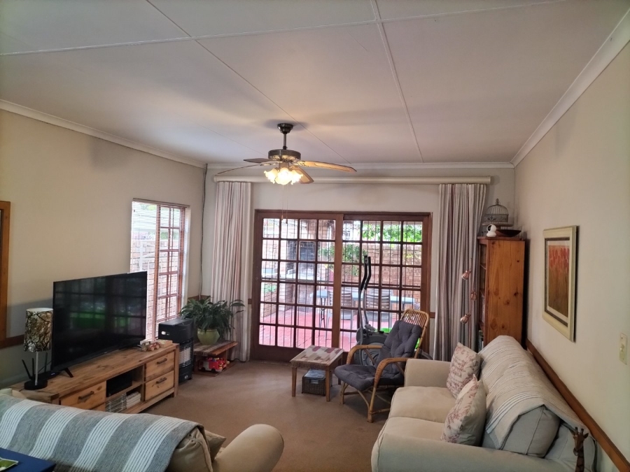 3 Bedroom Property for Sale in Langenhovenpark Free State